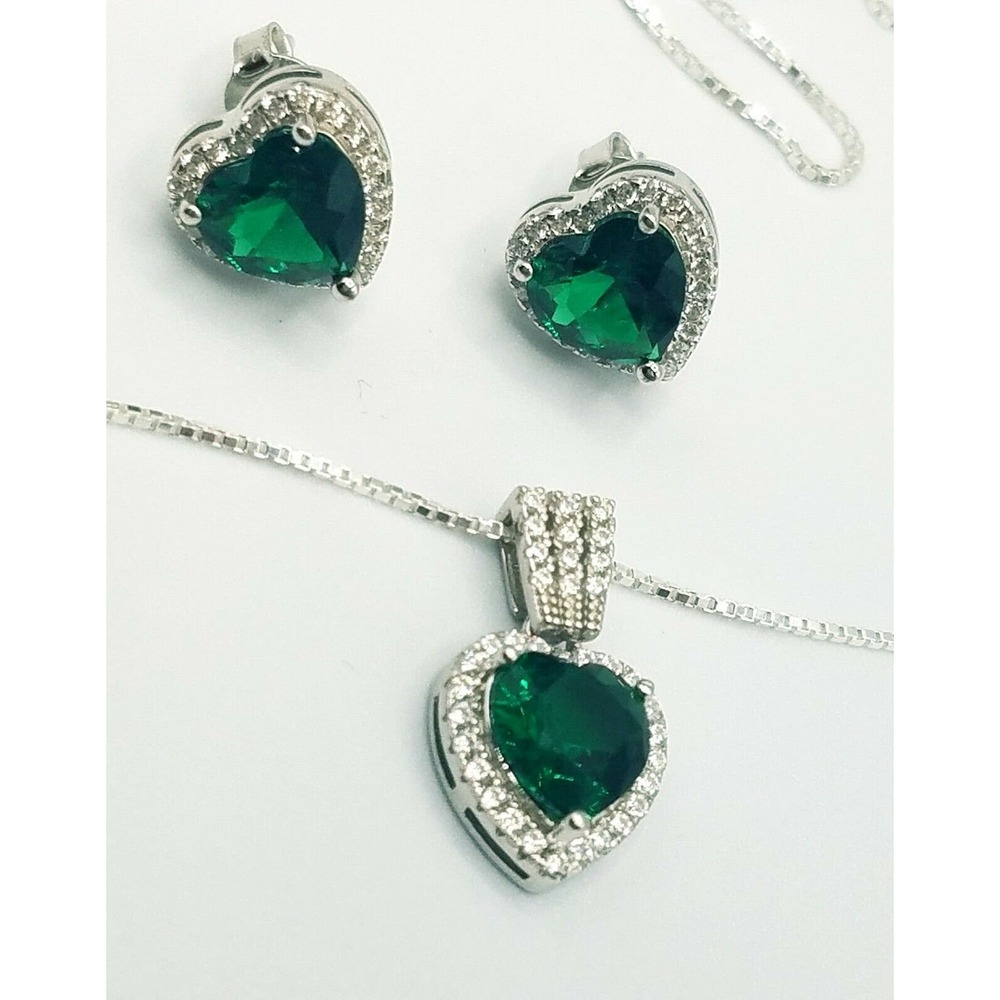Sterling silver Heart Emerald Green cz Necklace and Earring Set NWOT